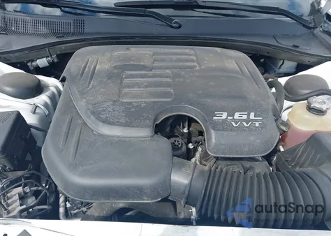 2022 Chrysler 300 Touring L z USA, uszkodzony, nr VIN 2C3CCADG8NH134439